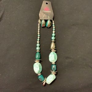 Paparazzi Necklace/Earring Set